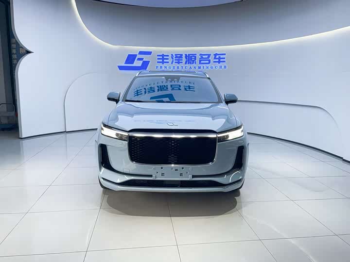 Фото 3 - LiXiang One