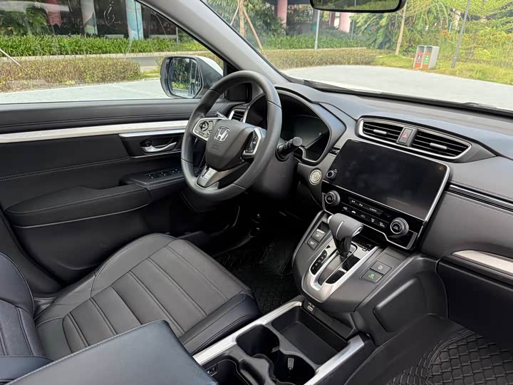 Фото 11 - Honda CR-V