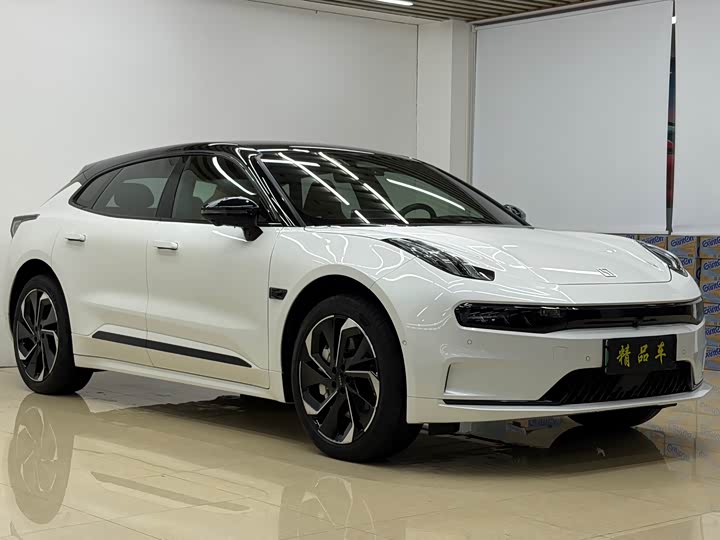 Фото 3 - Zeekr 001