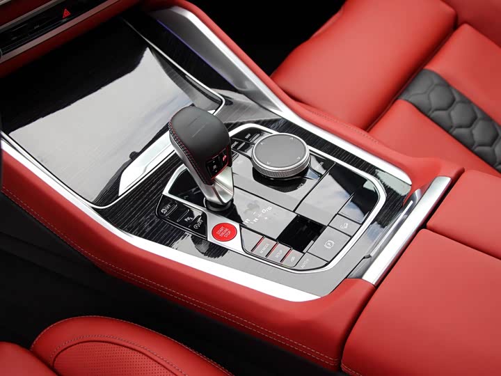 Фото 17 - BMW X5 M