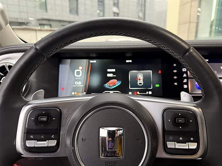 Фото 6 - Tank 300