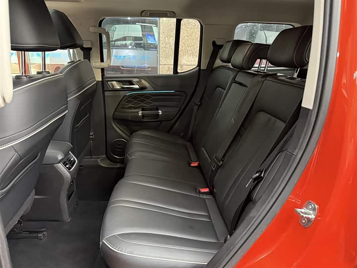 Фото 9 - Tank 300