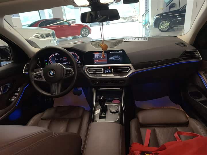 Фото 10 - BMW 3 Series