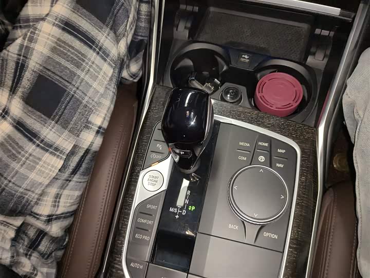 Фото 14 - BMW 3 Series