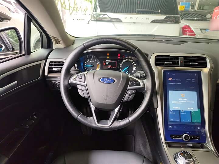 Фото 11 - Ford Mondeo