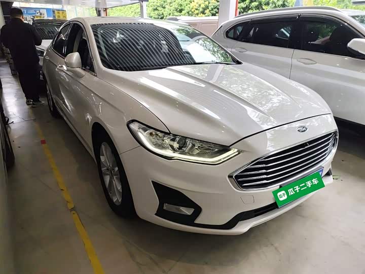 Фото 4 - Ford Mondeo