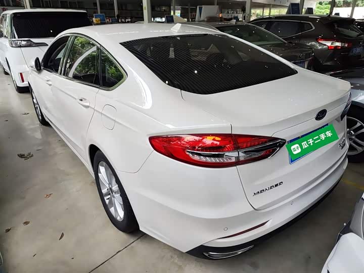 Фото 5 - Ford Mondeo