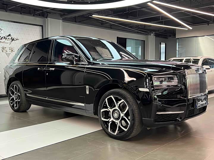 Фото 1 - Rolls-Royce Cullinan