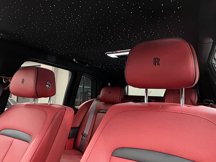 Фото 8 - Rolls-Royce Cullinan