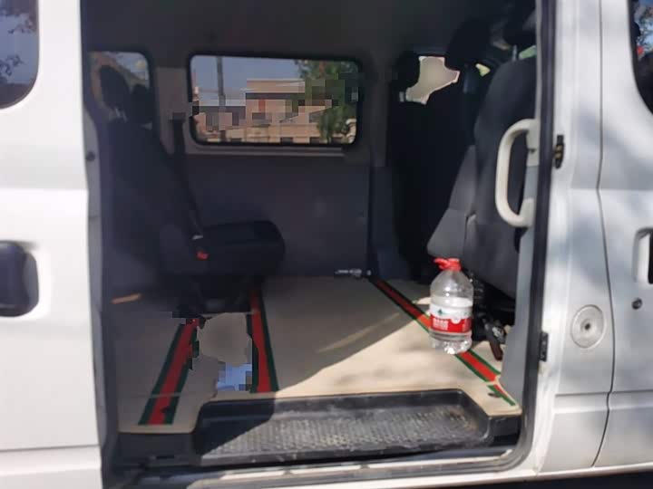 Фото 15 - Maxus V80