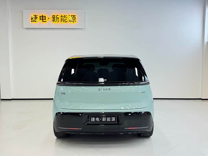 Фото 11 - Zeekr Mix