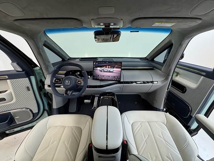 Фото 5 - Zeekr Mix