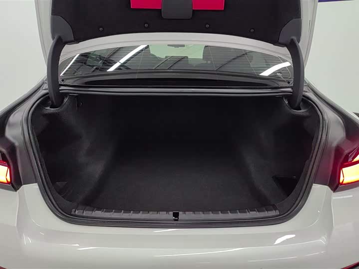 Фото 4 - BMW 5 Series