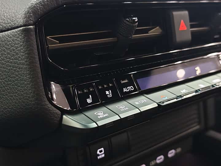 Фото 23 - Toyota Prado