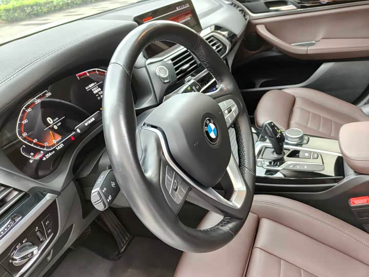 Фото 12 - BMW X3