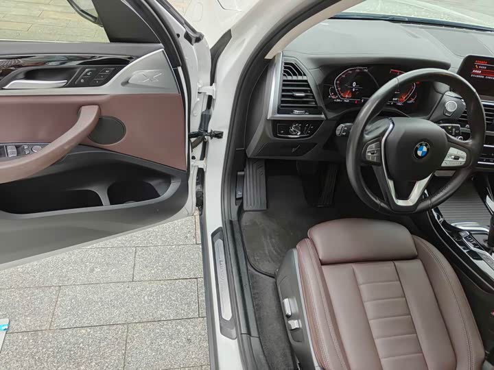 Фото 13 - BMW X3