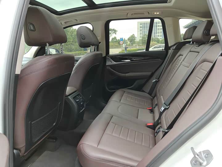 Фото 14 - BMW X3