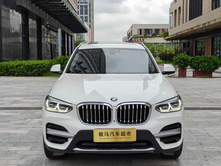 Фото 17 - BMW X3