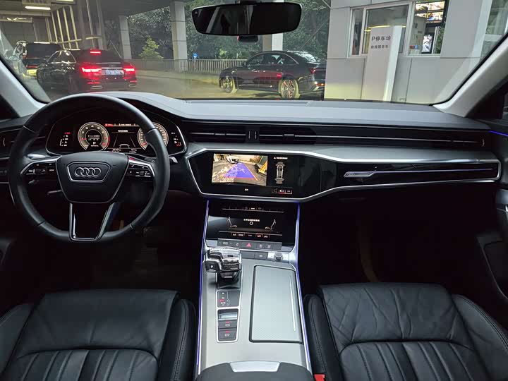 Фото 12 - Audi A6L