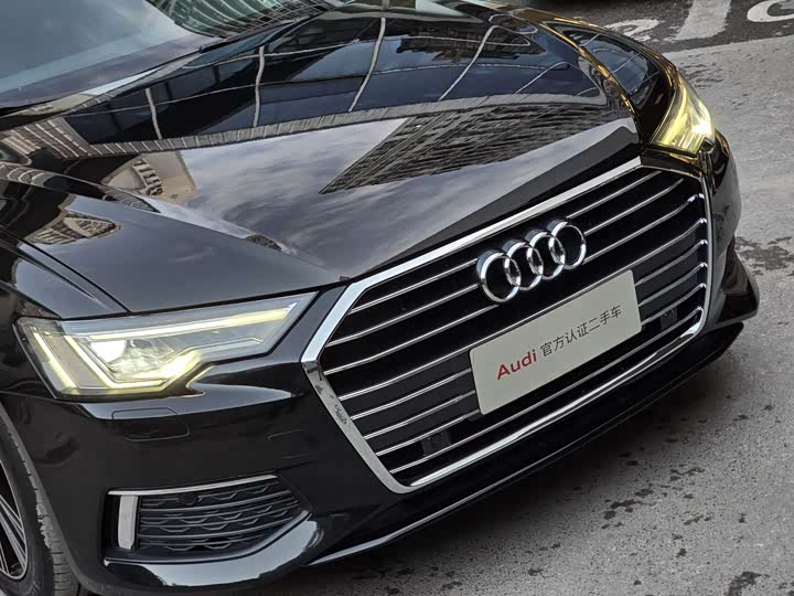 Фото 3 - Audi A6L