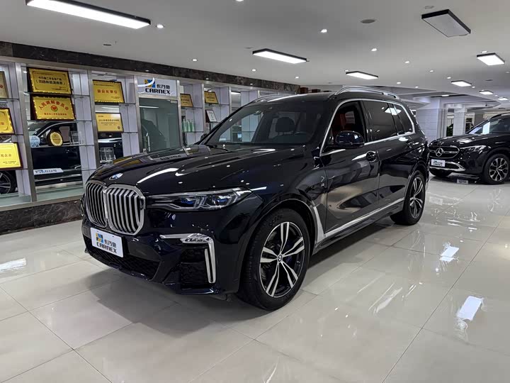 Фото 1 - BMW X7