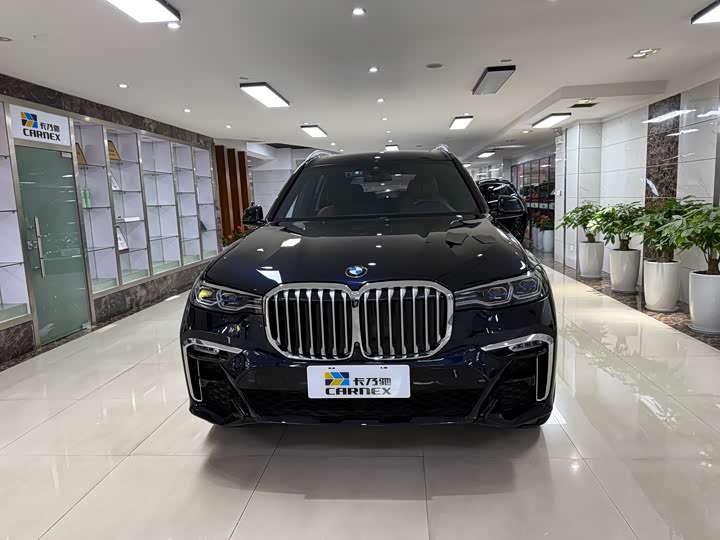 Фото 2 - BMW X7