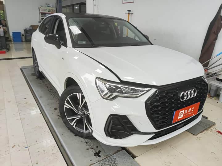Фото 2 - Audi Q3 Sportback