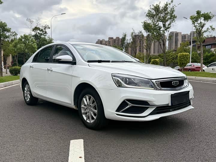 Фото 3 - Geely Emgrand