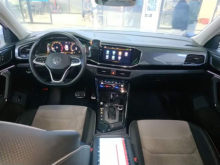 Фото 10 - Volkswagen Tayron X