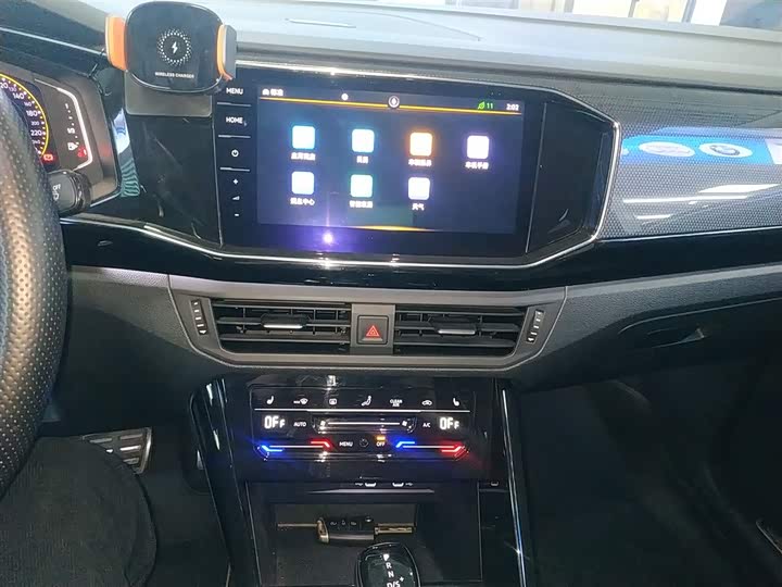 Фото 13 - Volkswagen Tayron X