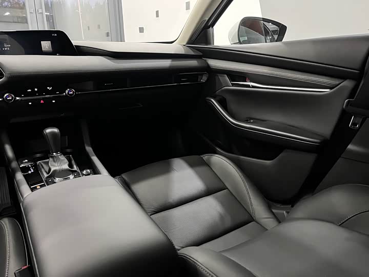 Фото 13 - Mazda 3 (Axela)