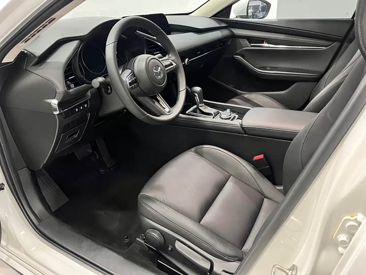 Фото 5 - Mazda 3 (Axela)