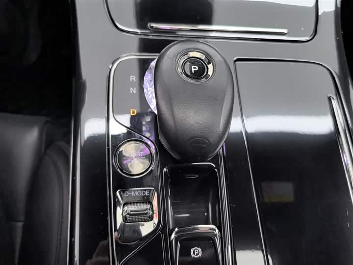 Фото 13 - GAC Trumpchi M8