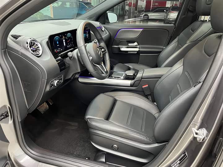 Фото 12 - Mercedes-Benz GLA-Class