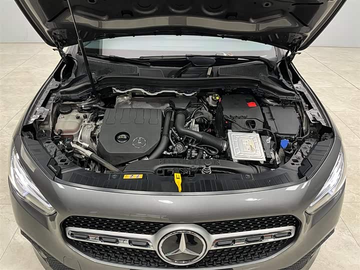 Фото 22 - Mercedes-Benz GLA-Class