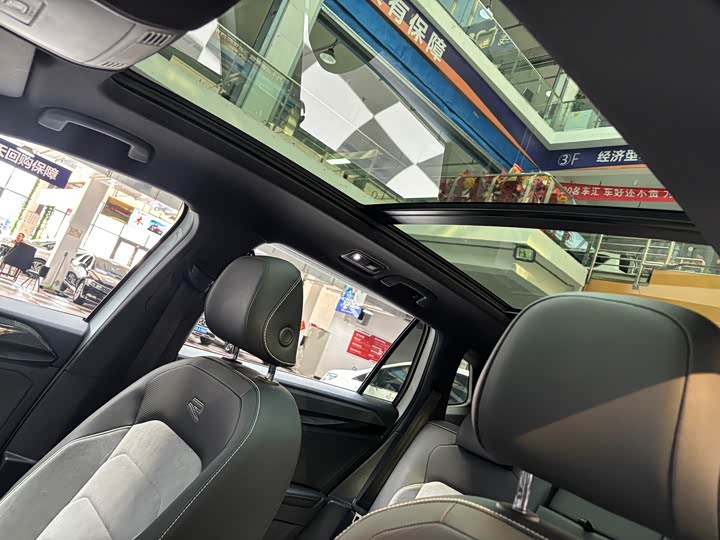 Фото 11 - Volkswagen Tayron