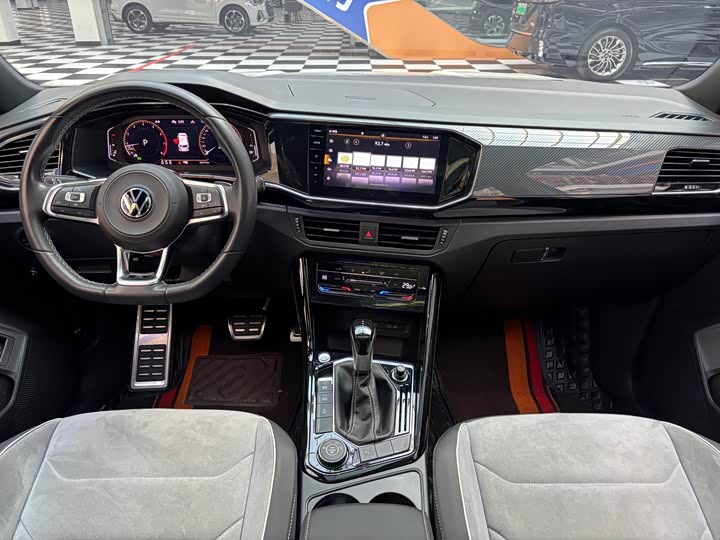 Фото 13 - Volkswagen Tayron