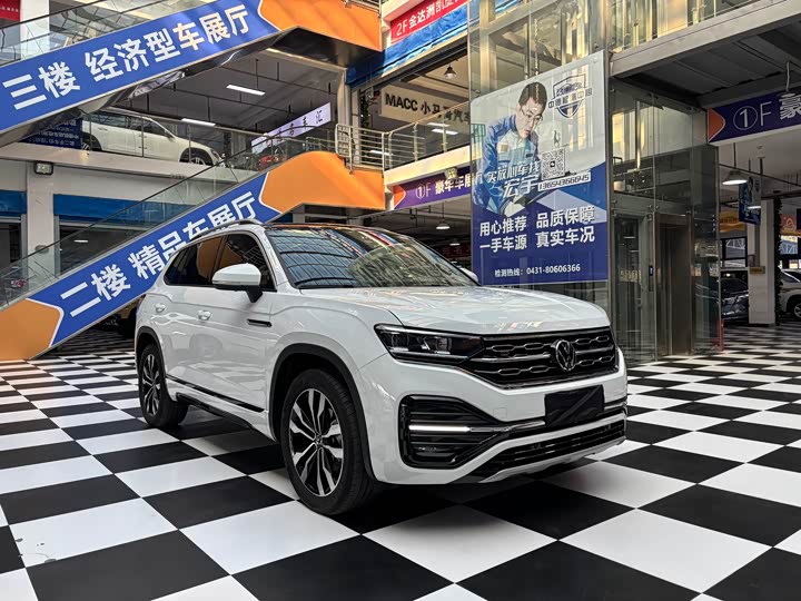 Фото 14 - Volkswagen Tayron