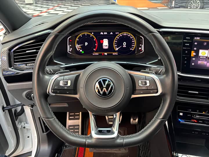 Фото 9 - Volkswagen Tayron