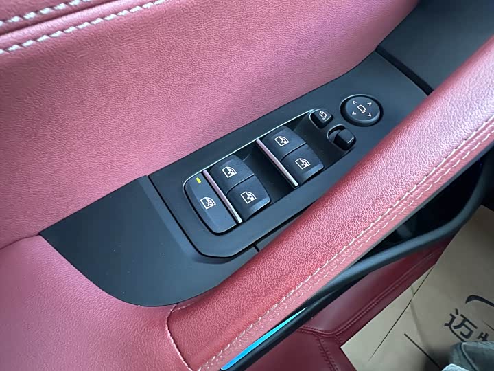 Фото 16 - BMW X6