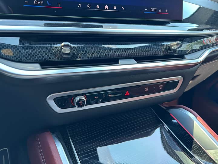 Фото 19 - BMW X6