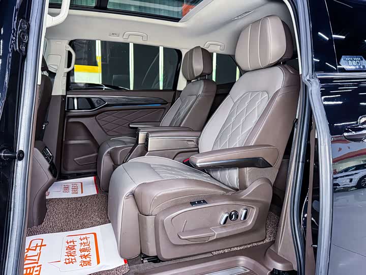 Фото 13 - Volkswagen Viloran