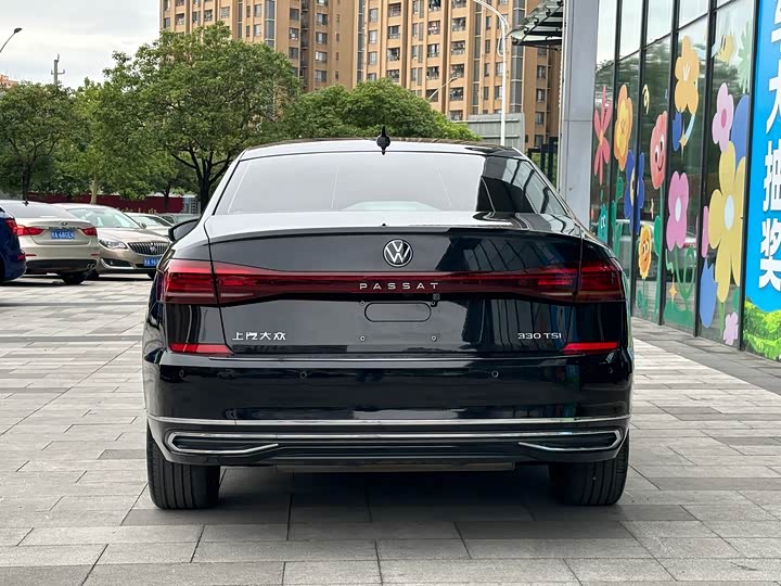 Фото 4 - Volkswagen Passat