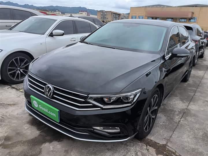 Фото 2 - Volkswagen Magotan