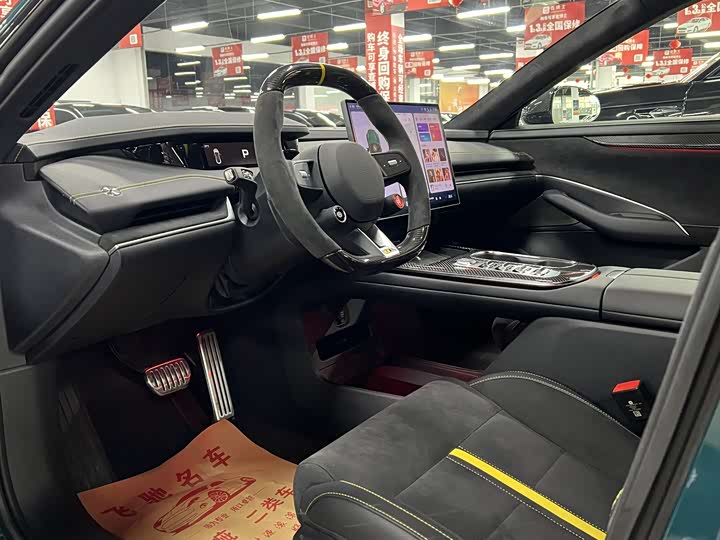 Фото 4 - Xiaomi SU7 Ultra