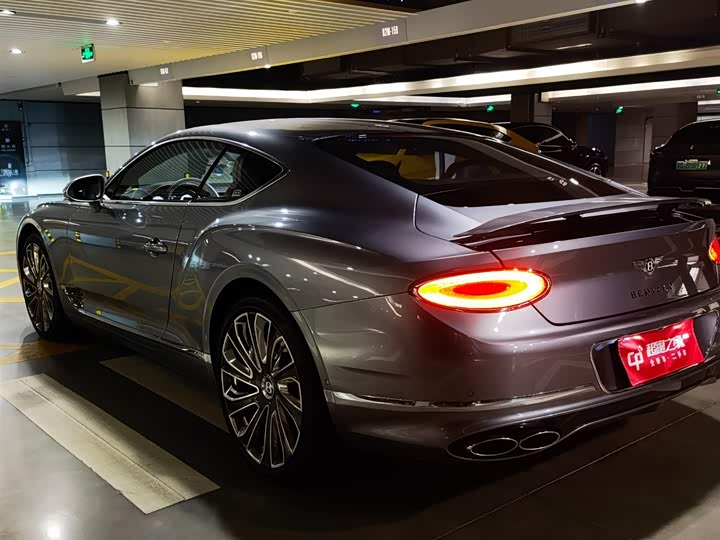 Фото 4 - Bentley Continental GT