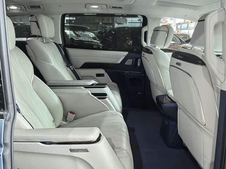 Фото 18 - Buick GL8 Century