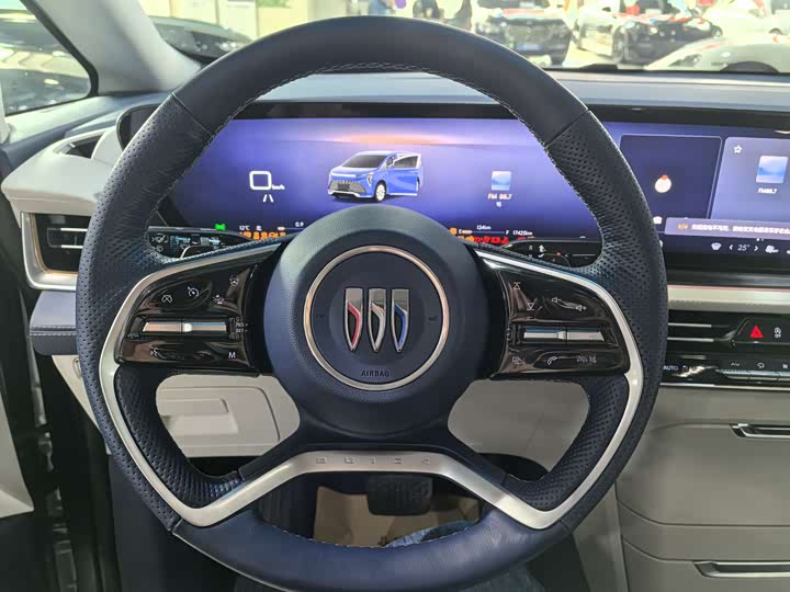 Фото 7 - Buick GL8 Century