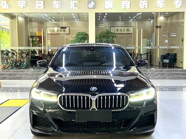 Фото 26 - BMW 5 Series