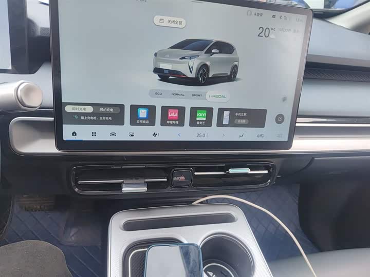 Фото 13 - GAC Aion Y